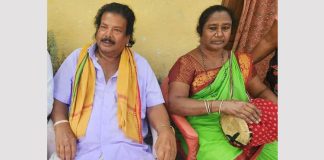 Minister Harish Help for 'Balagam' Mogilaiah