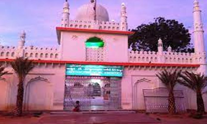 KCR Son in law visit kadapa dargha