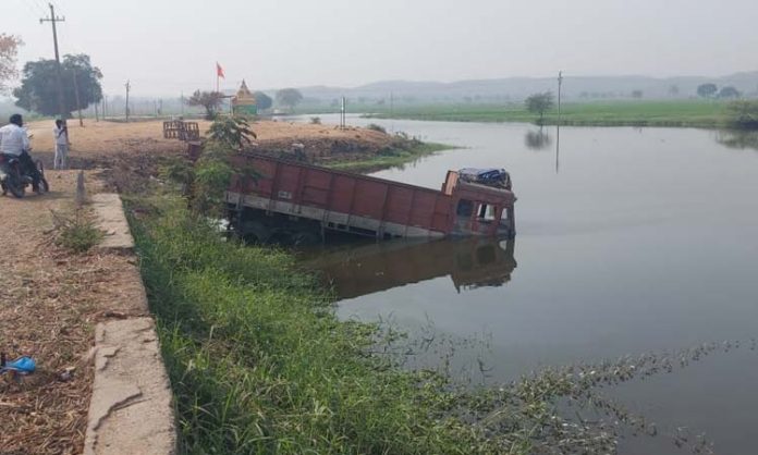 road accident in kamareddy district