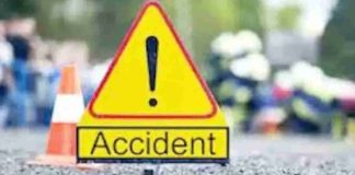 Lorry overturned in canal At bapatla