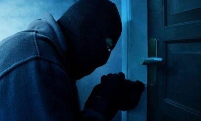 Burglary at TV artist's house in Panjagutta