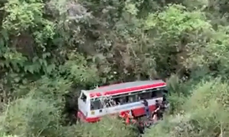 Bus Falls Into Ditch In Uttarakhand