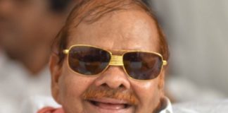Congress candidate injured Road accident in Karnataka
