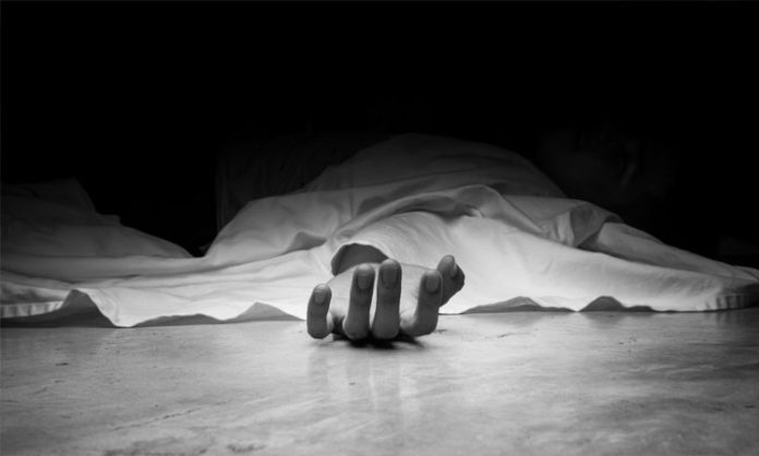 9 years girl ends life in Hanamkonda