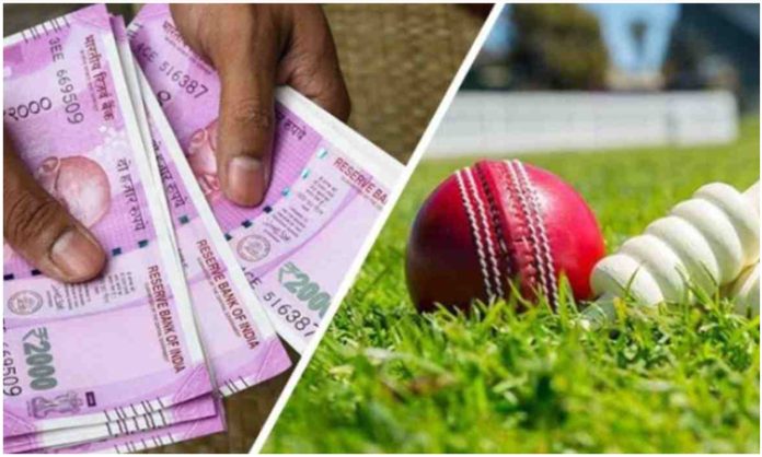 Five arrested for cricket betting in Mahbubabad