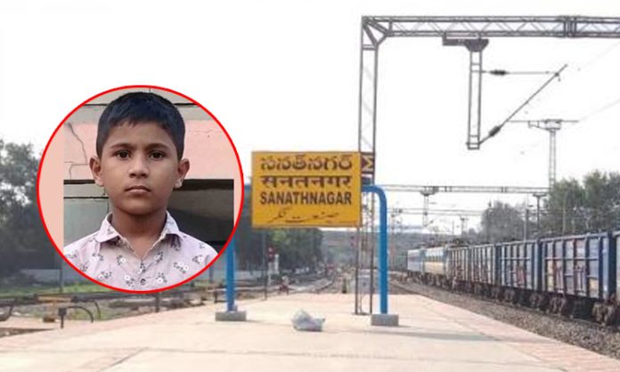Hijra Attack an 8-year-old boy in Sanath Nagar