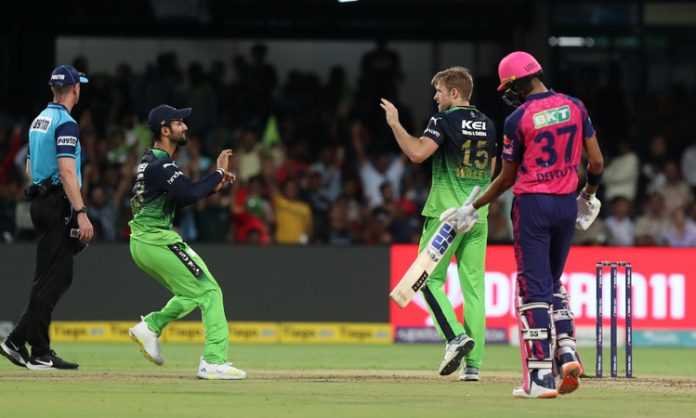 Rajasthan royals loss two wickets