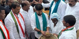 Revanth Reddy inspects Crops after Rains in Kamareddy