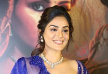 Actress samyuktha menon photos