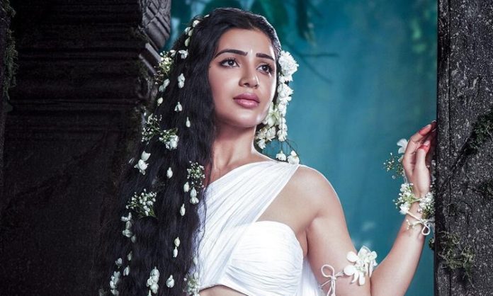 Temple For heroine Samantha