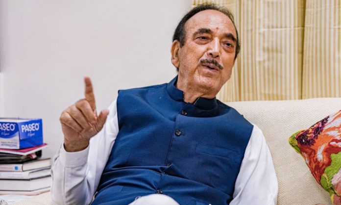 Ghulam Nabi Azad criticized Leadership of Congress