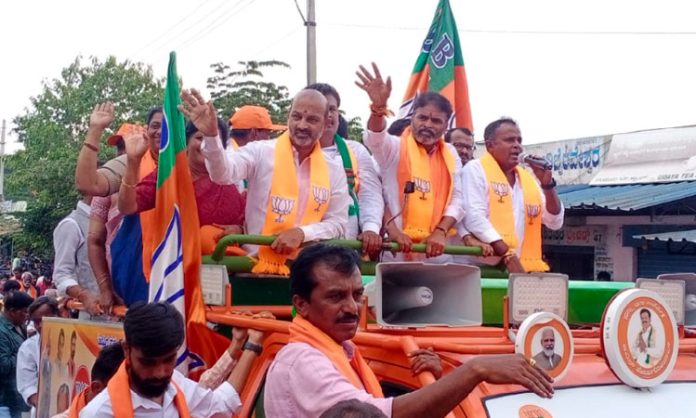 Bandi Sanjay Kumar election campaign in Karnataka