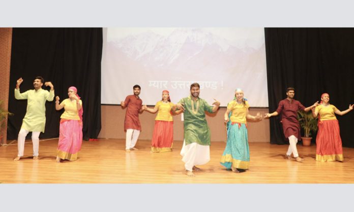 Central Civil Service training in cultural performances