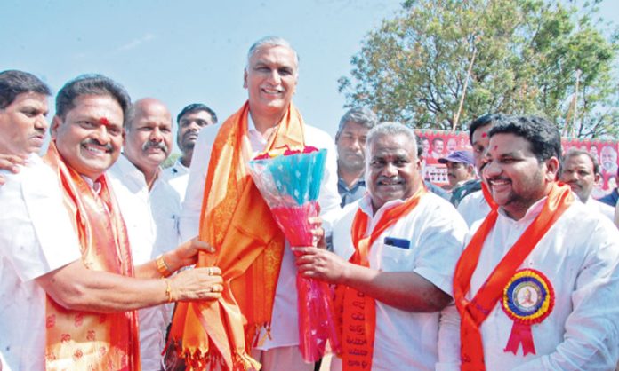 Harish rao criticise cong, bjp