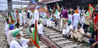 Farmers hold rail roko protest in Punjab