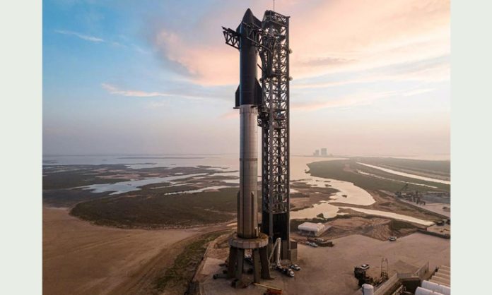 SpaceX's massive rocket launch postponed