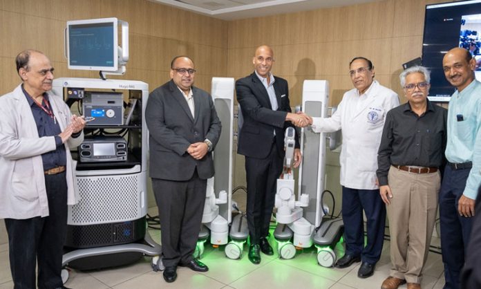 Medtronic hands with AIIMS for Surgical Robotics learning center