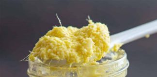 Adulterated ginger garlic paste with chemicals