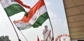 BJP leader attacked Congress worker