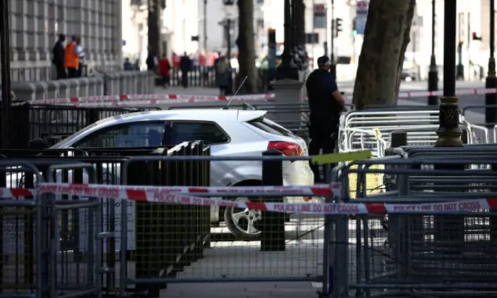 Car crashes into front gates of Downing Street in London