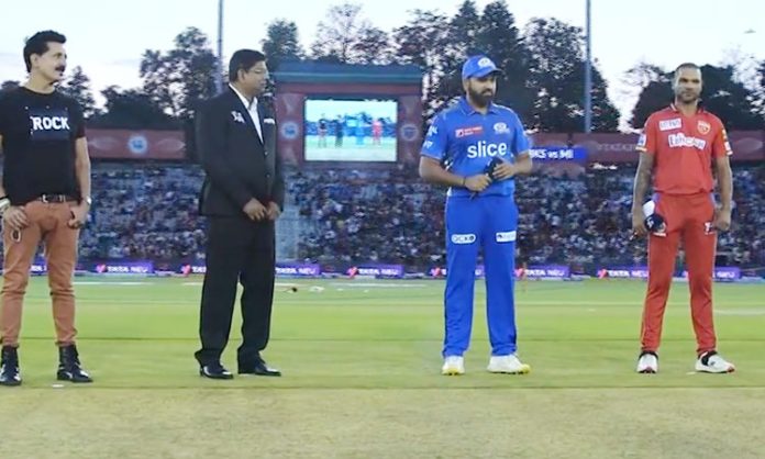 IPL 2023: Mumbai Indians won the toss and chose to bowl