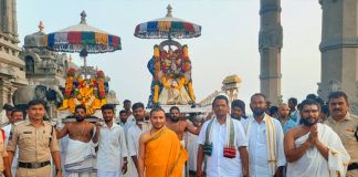Daily worship to Sri Lakshmi Narasimha as Vedokta