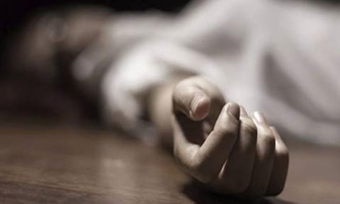 Unknown Woman dead body found in Bijinapally