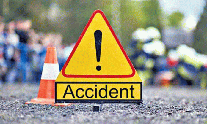 2 Men killed in Road Accident in Komaram Bheem