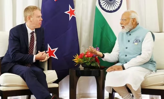 Modi meets Prime Minister of New Zealand