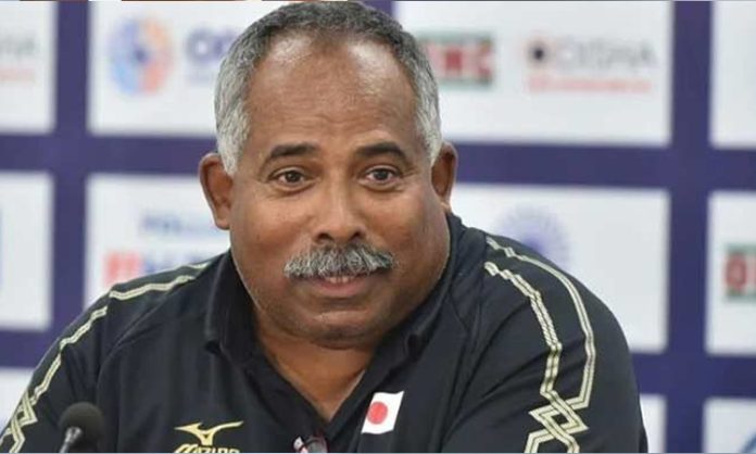 Pakistan hockey team foreign coach resigns