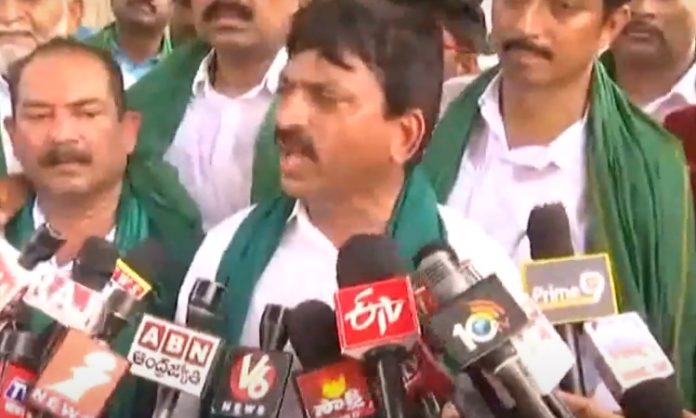 Ponguleti Srinivas Reddy Criticized CM KCR