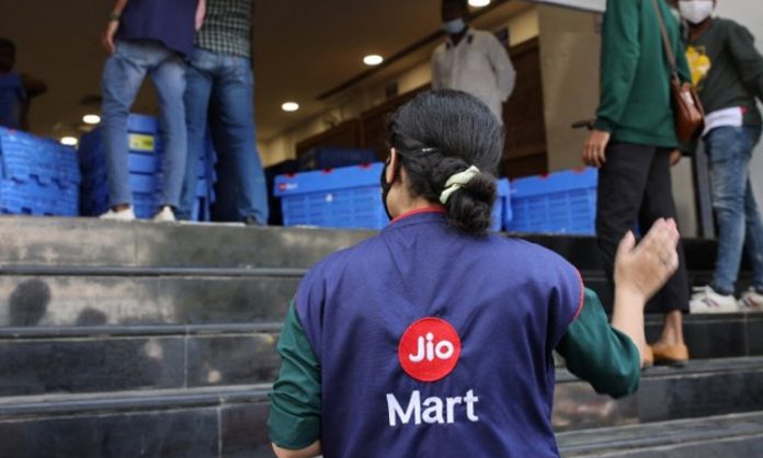Reliance JioMart fires 1000 employees
