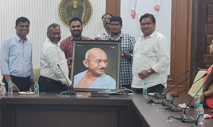 SC Special Secretary Vijayakumar retires