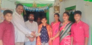 Sarpanch honored the best student in class 10th