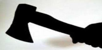 Villagers attack police vehicle in peddapalli