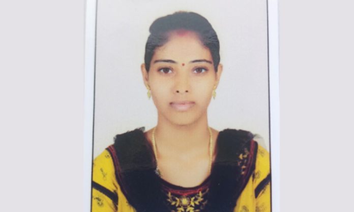 Woman dies of sunburn in warangal