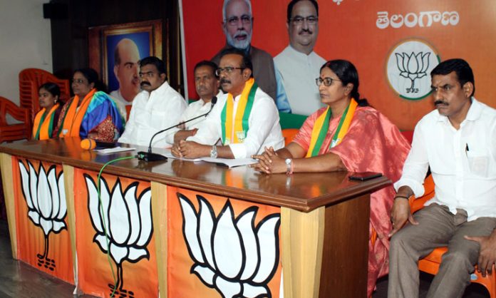 MP Boora Narsaiah Goud Press Meet