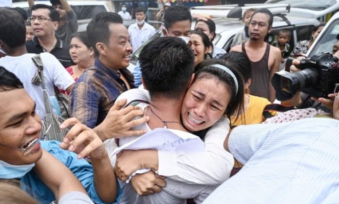 2100 Myanmar political prisoners released on amnesty