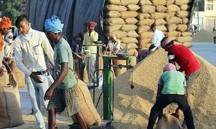 Gangula Kamalakar orders Collectors on buying paddy