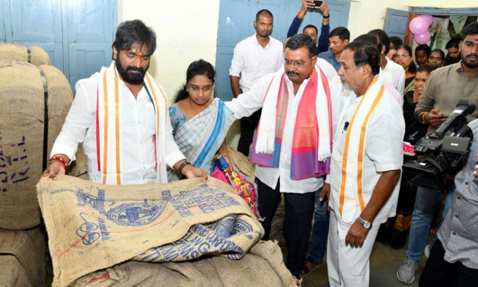 Srinivas Goud Visits Mahabubnagar Market Yard