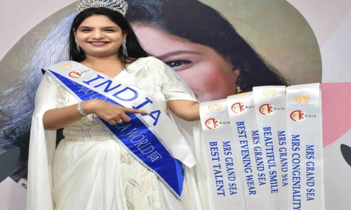 Raga Mahati Kaumari became runnerup in Beauty contest