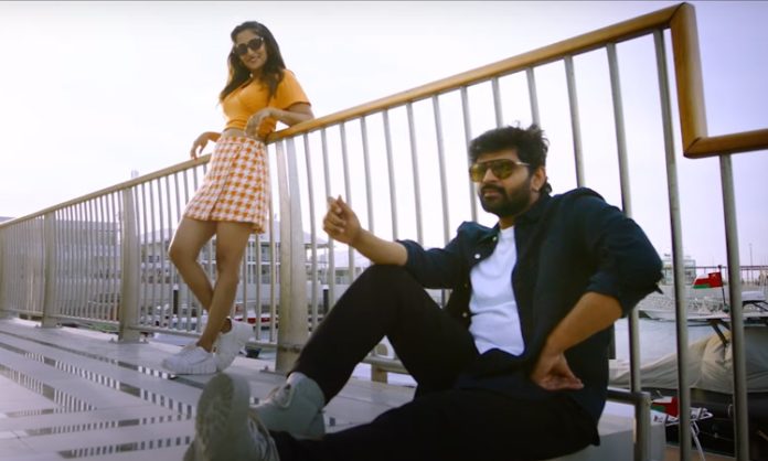 Humsafar Song from Samajavaragamana