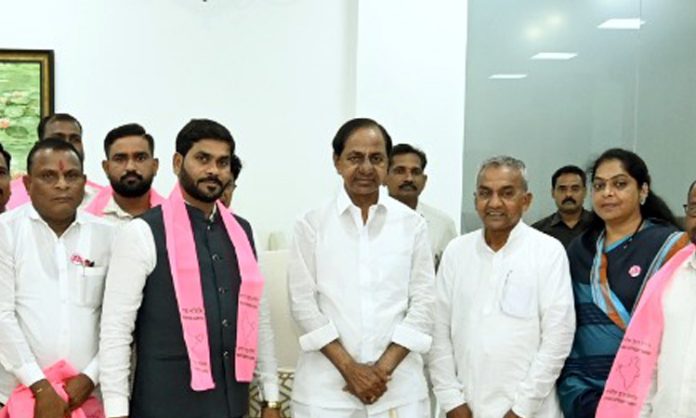 Maharashtra Leaders join BRS