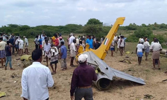 Kiran trainer aircraft of the IAF crashed near Chamrajnagar