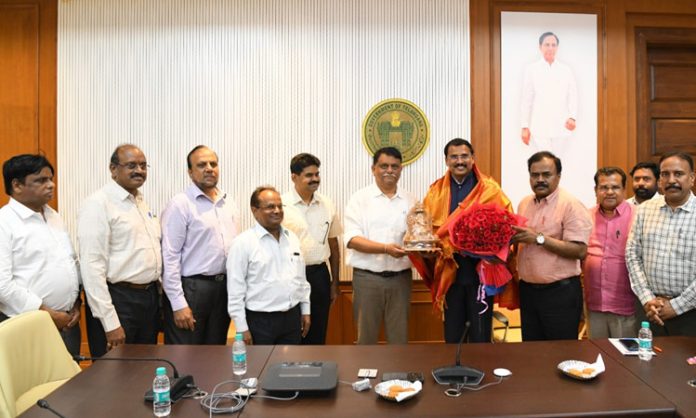 Municipal director Dr N.Satyanarayana retirement