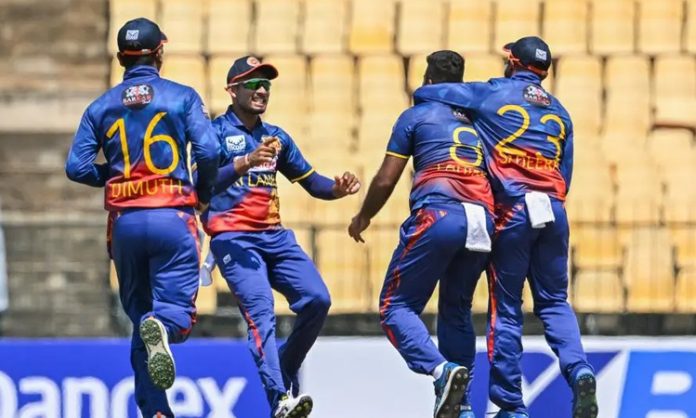 Sri Lanka beats Scotland to bolster World Cup hopes