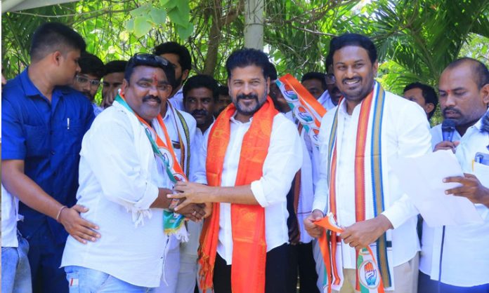 other party leaders join Congress