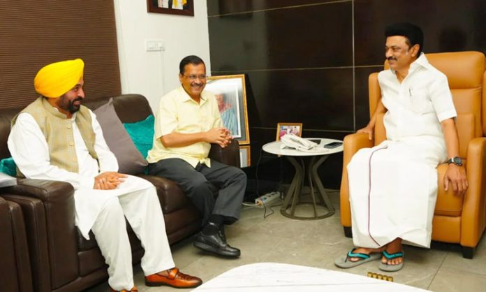 Kejriwal Meet MK Stalin