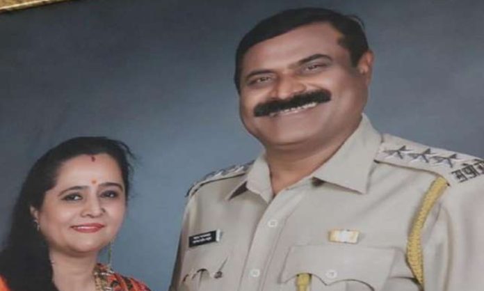 ACP Bharat Gaikwad kills his wife and nephew and shots himself in Pune