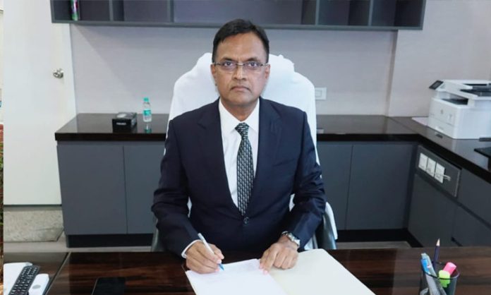 AR Srinivas took charge as the director of ACB
